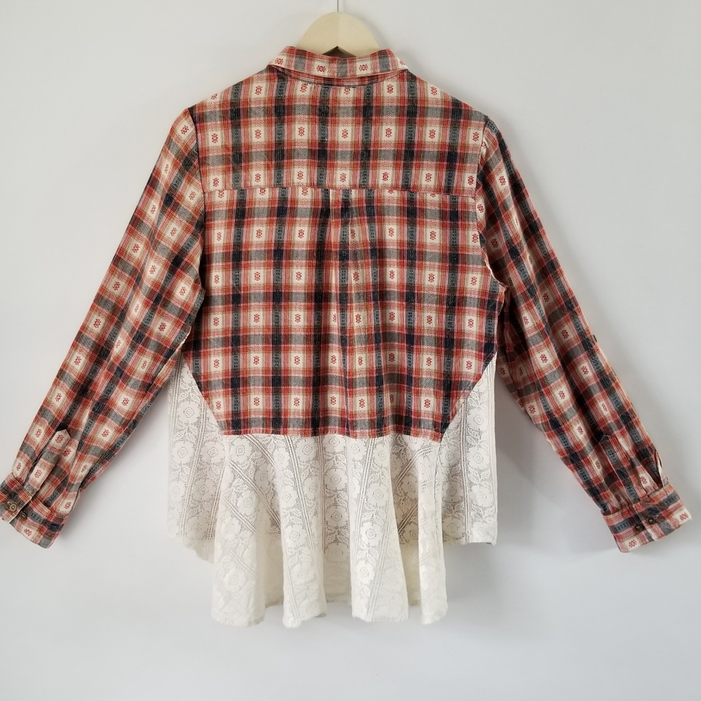 Lola P Women's M Long Sleeve Shirt Button Down